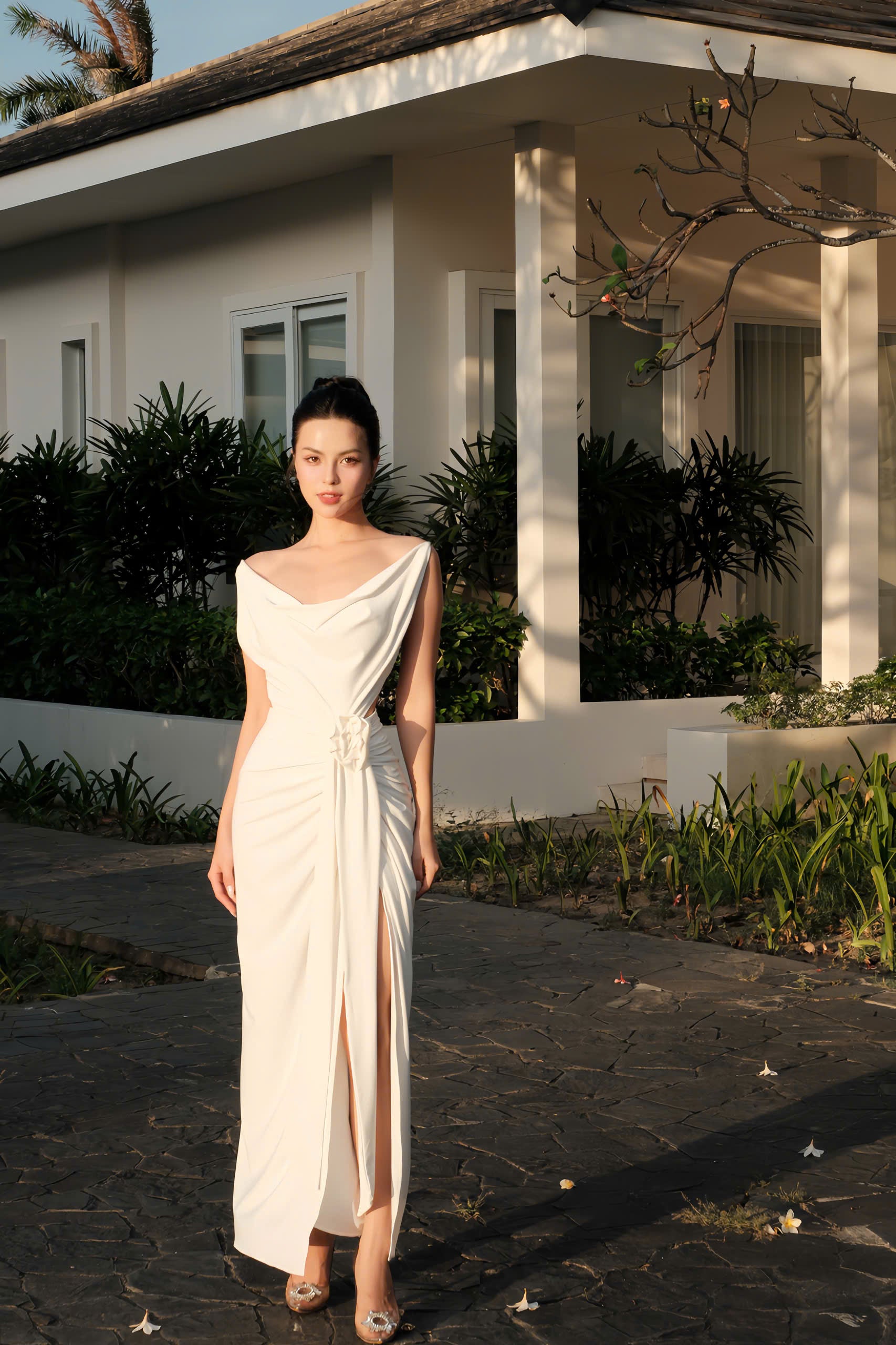 Evening Flower in White