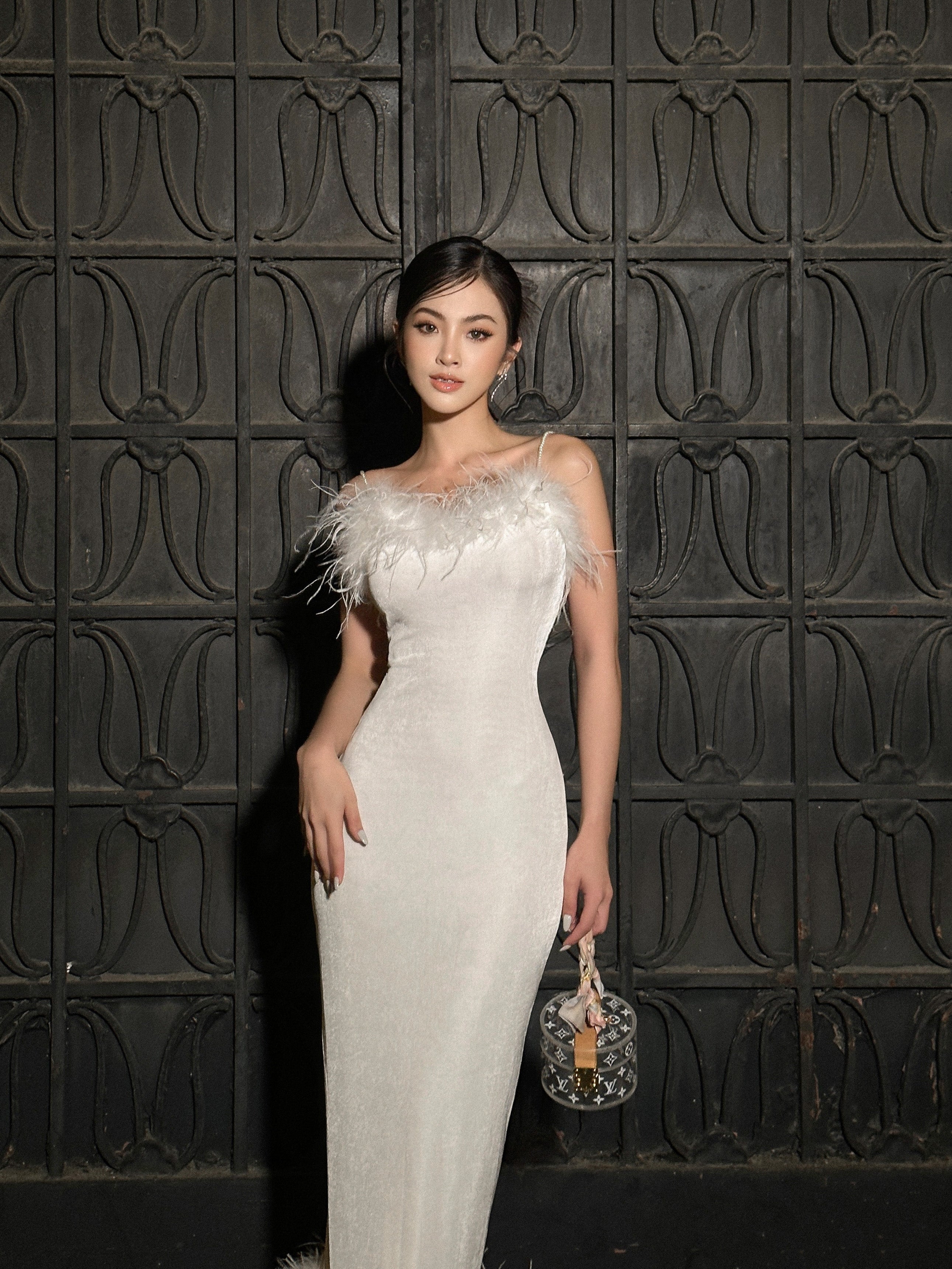 Đầm Thun Dài Basic Viền Lông Vũ (Sposa Dress)