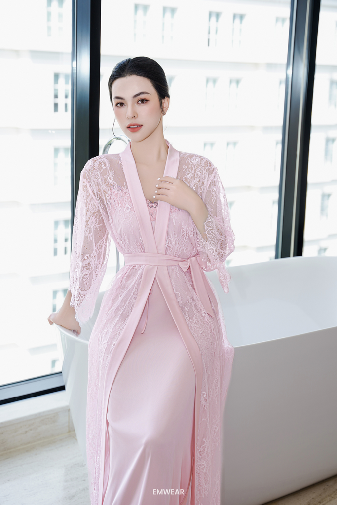 Creed Spring Flower Robe – EM Wear